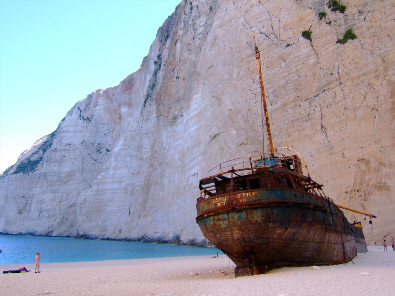 shipwreck beach tours